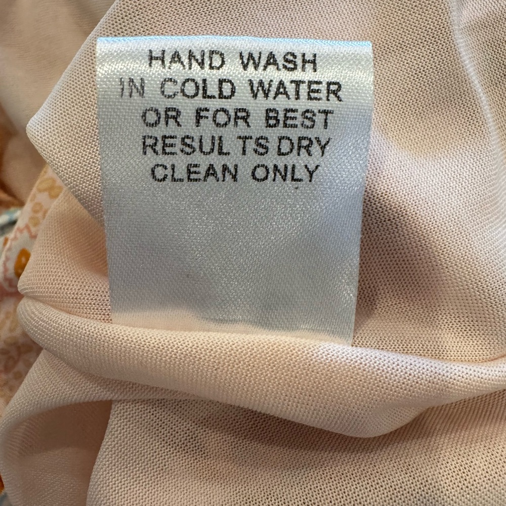 In Bloom Peach and Coral Patterned Blouse - Picture 11 of 11